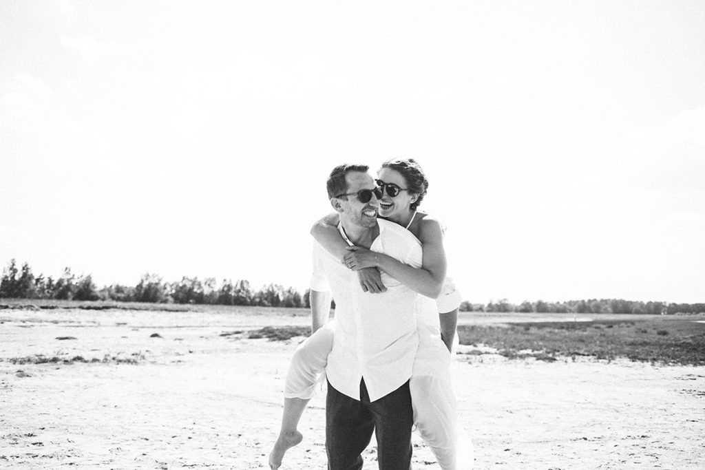 Barfuß Heiraten am Strand von Hooksiel